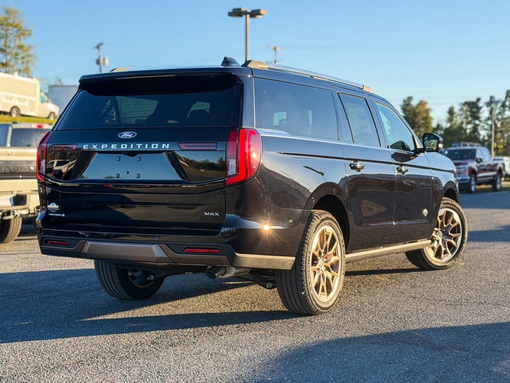 2027 Ford Expedition Max King Ranch Photo in Waynesboro VA 22980