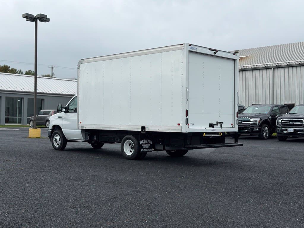 2027 Ford E-350SD Base Photo in Waynesboro VA 22980