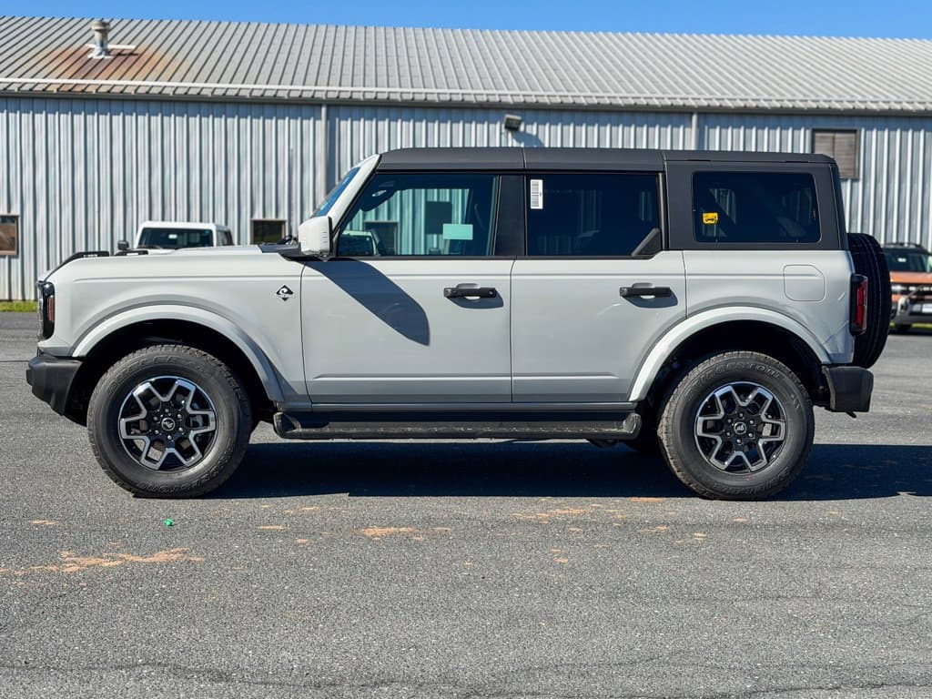 2026 Ford Bronco Outer Banks Photo in Waynesboro VA 22980