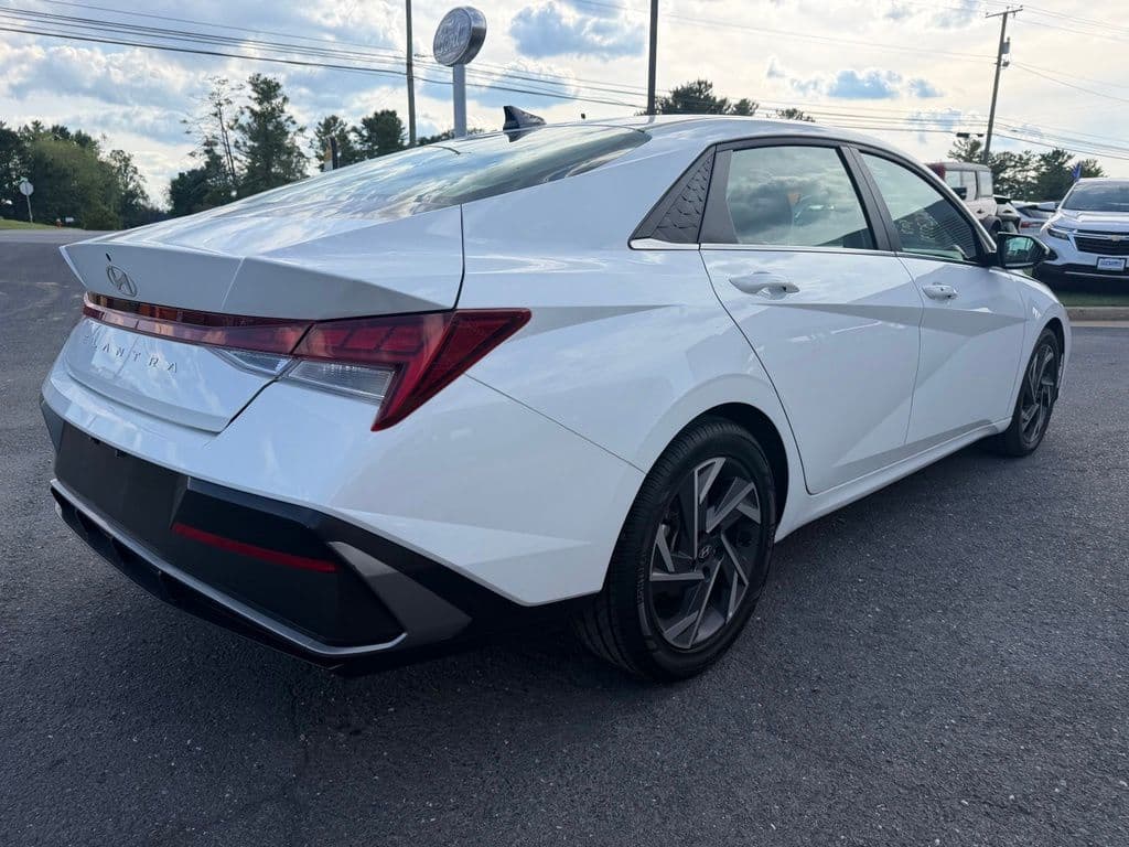 2025 Hyundai Elantra SEL Convenience Photo in Waynesboro VA 22980