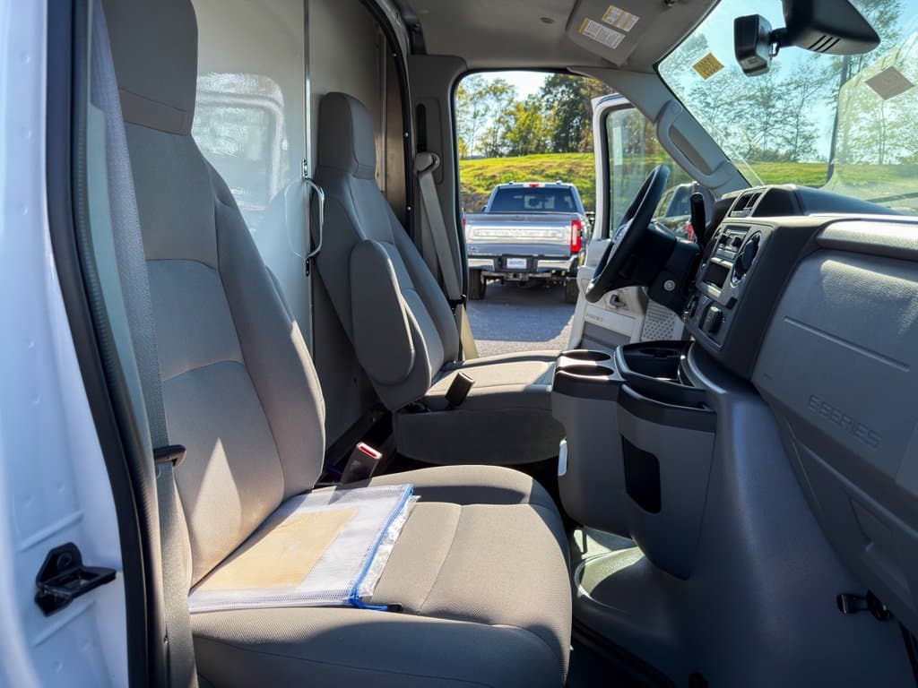 2027 Ford E-350SD Base Photo in Waynesboro VA 22980