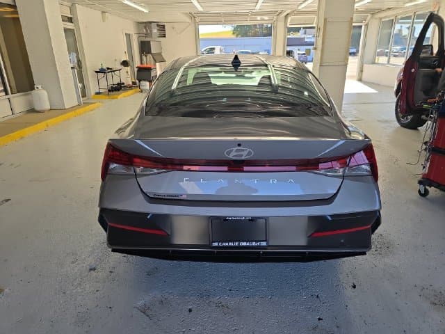 2025 Hyundai Elantra SEL Convenience Photo in Staunton VA 24401
