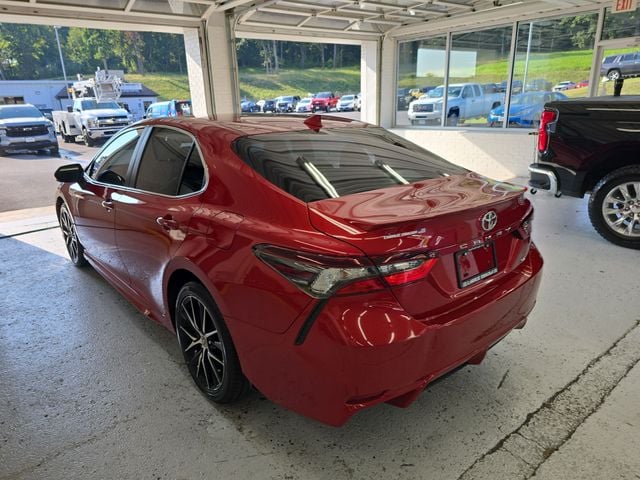 2022 Toyota Camry SE Photo in Staunton VA 24401