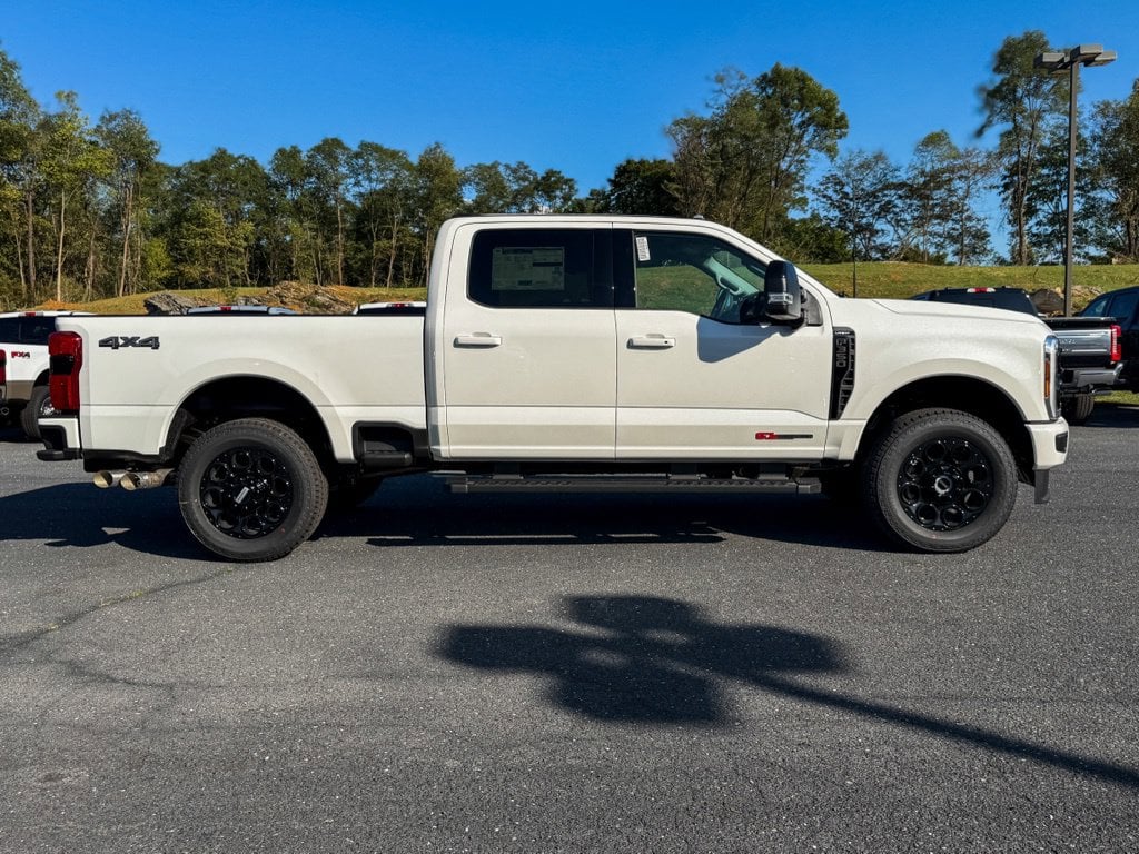 2027 Ford F-350SD Lariat Photo in Waynesboro VA 22980