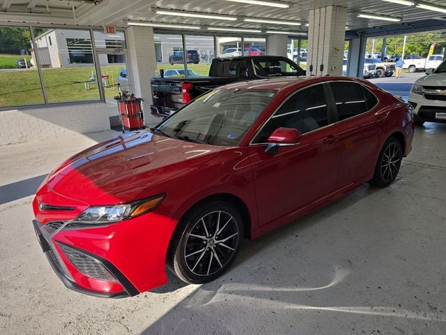 2022 Toyota Camry SE Photo in Staunton VA 24401