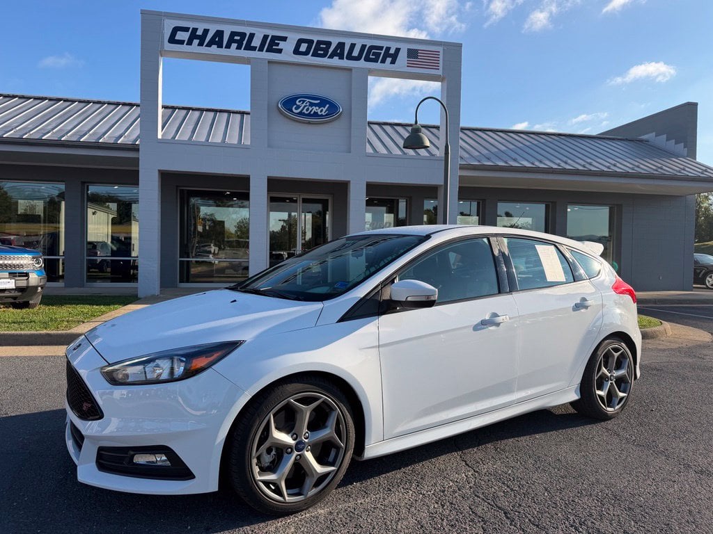 2018 Ford Focus ST Photo in Waynesboro VA 22980