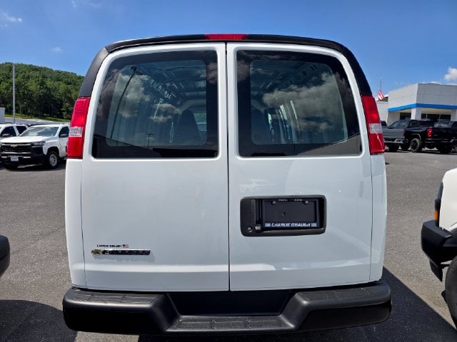 2026 Chevrolet Express 2500 Work Van Photo in Staunton VA 24401