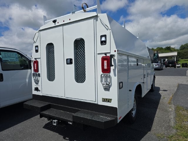 2025 Chevrolet Express 3500 Work Van Photo in Staunton VA 24401