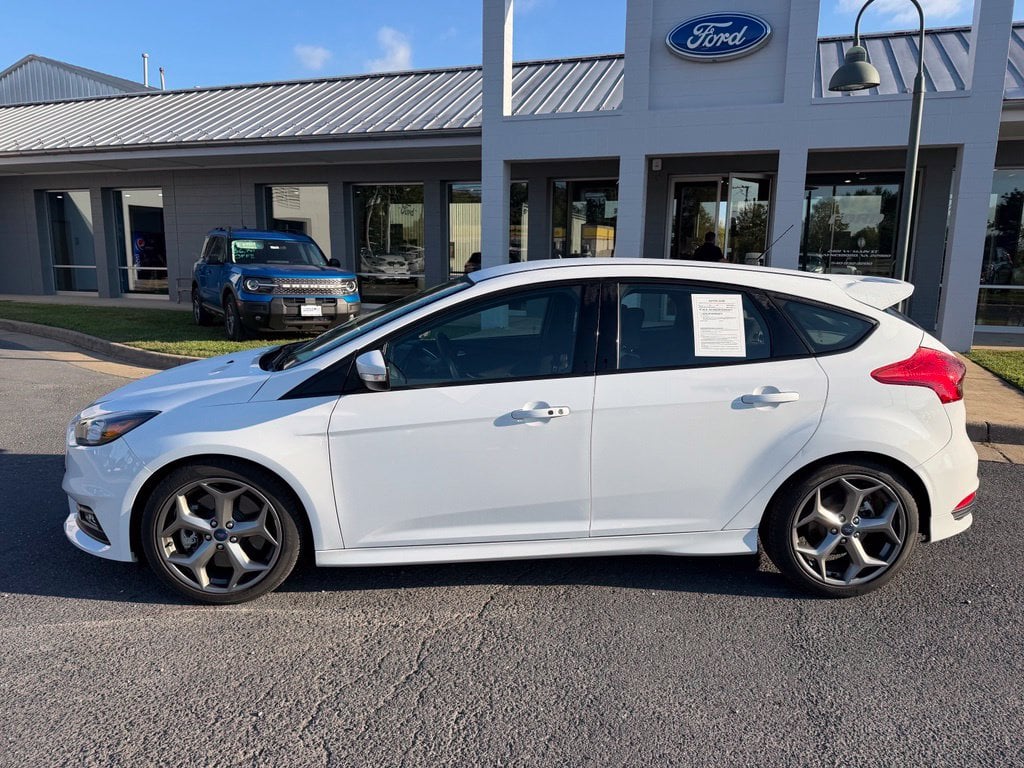 2018 Ford Focus ST Photo in Waynesboro VA 22980