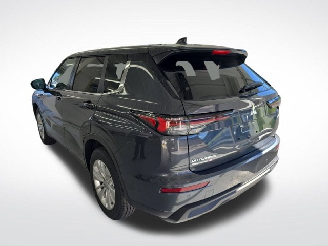 2026 Mitsubishi Outlander ES Photo in Staunton VA 24401