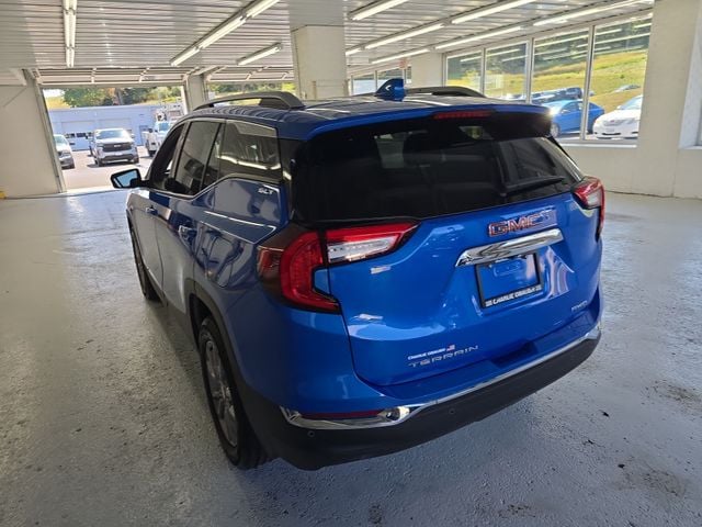 2024 GMC Terrain SLT Photo in Staunton VA 24401