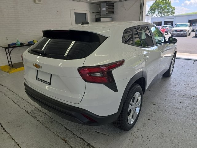 2025 Chevrolet Trax LS Photo in Staunton VA 24401