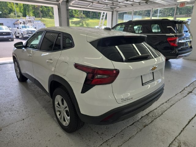 2025 Chevrolet Trax LS Photo in Staunton VA 24401