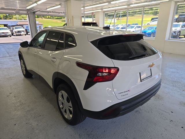 2025 Chevrolet Trax LS Photo in Staunton VA 24401