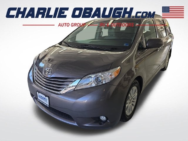 2015 Toyota Sienna XLE Premium Photo in Staunton VA 24401