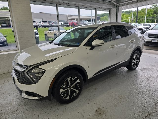 2023 Kia Sportage Hybrid EX Photo in Staunton VA 24401