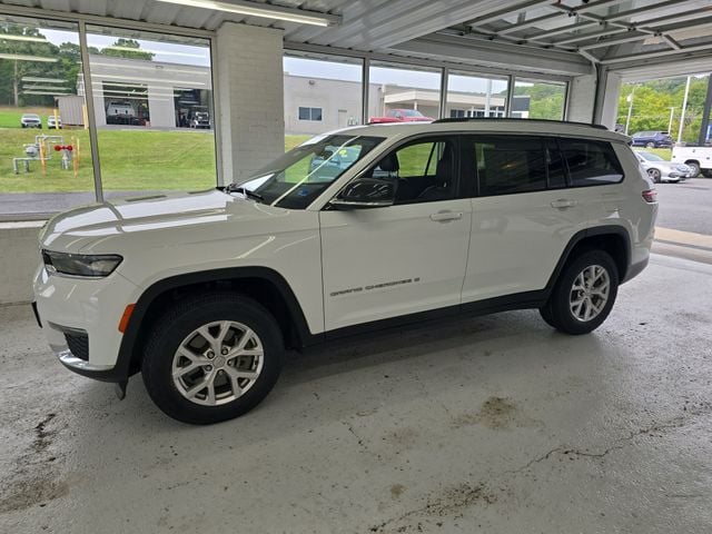2022 Jeep Grand Cherokee L Limited Photo in Staunton VA 24401
