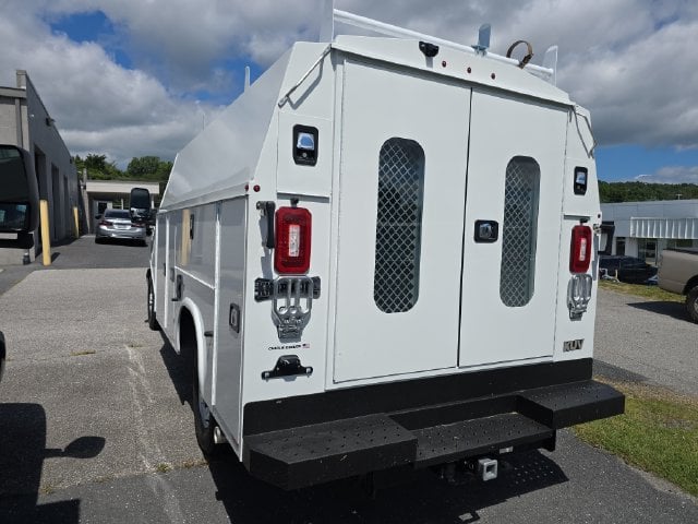 2025 Chevrolet Express 3500 Work Van Photo in Staunton VA 24401