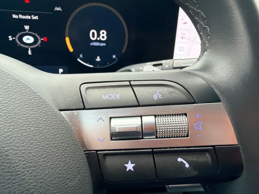 Pre-Owned 2024 Hyundai Kona SEL - photo - 14