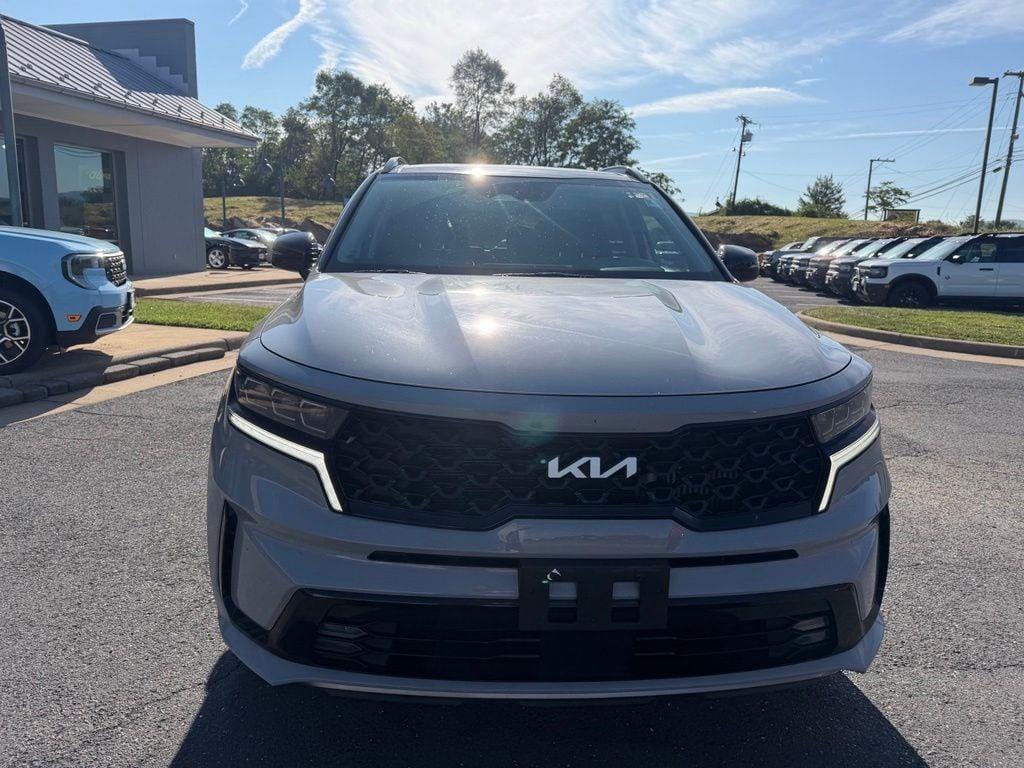 Pre-Owned 2023 Kia Sorento SX - photo - 7