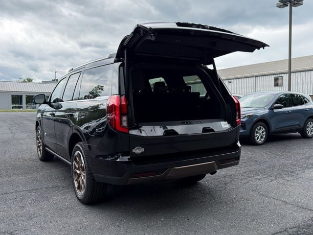 New 2027 Ford Expedition King Ranch - photo - 6