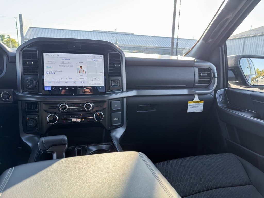 New 2026 Ford F-150 XLT - photo - 12