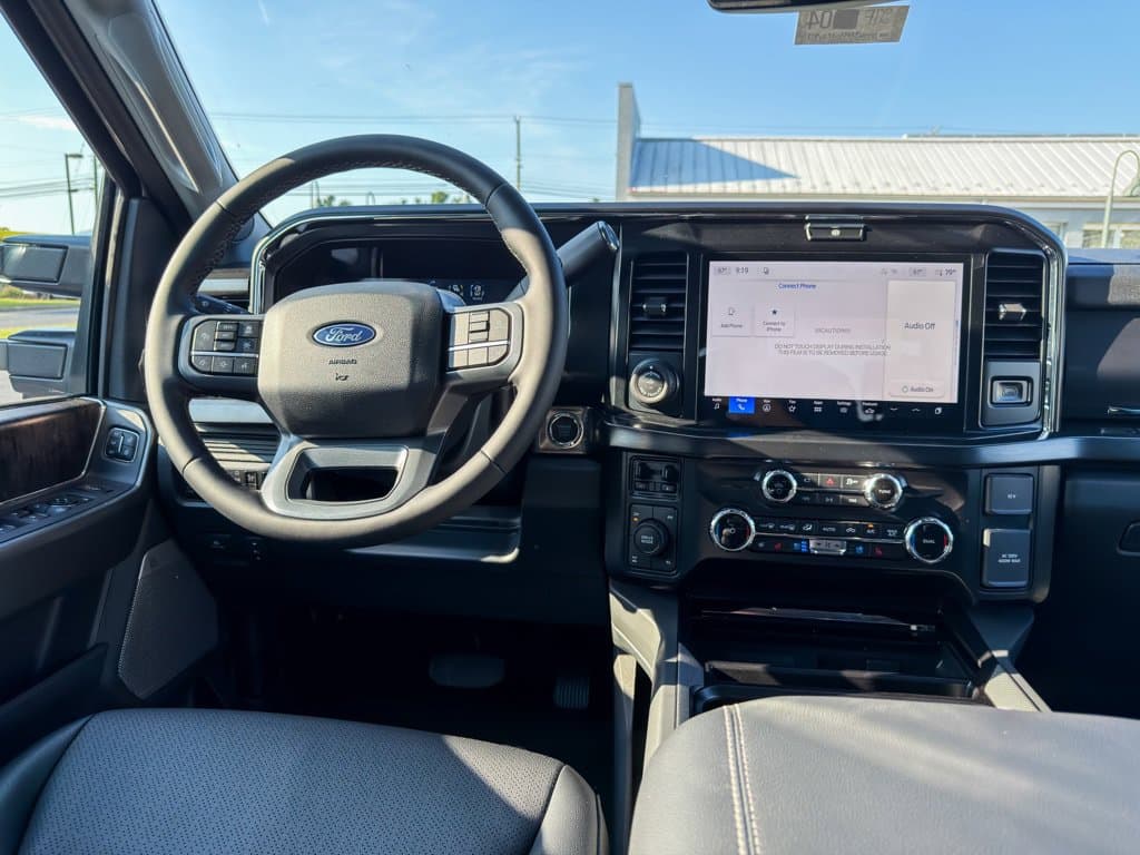 New 2027 Ford F-350SD Lariat - photo - 10
