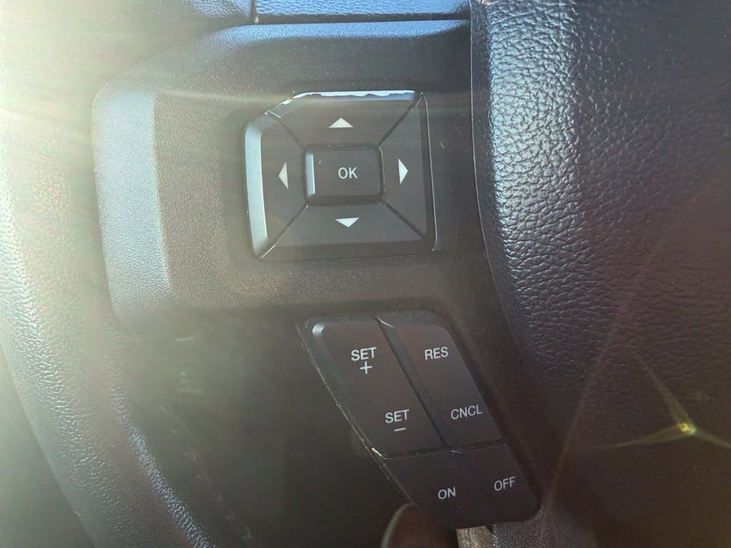 Pre-Owned 2018 Ford F-150 XLT - photo - 12