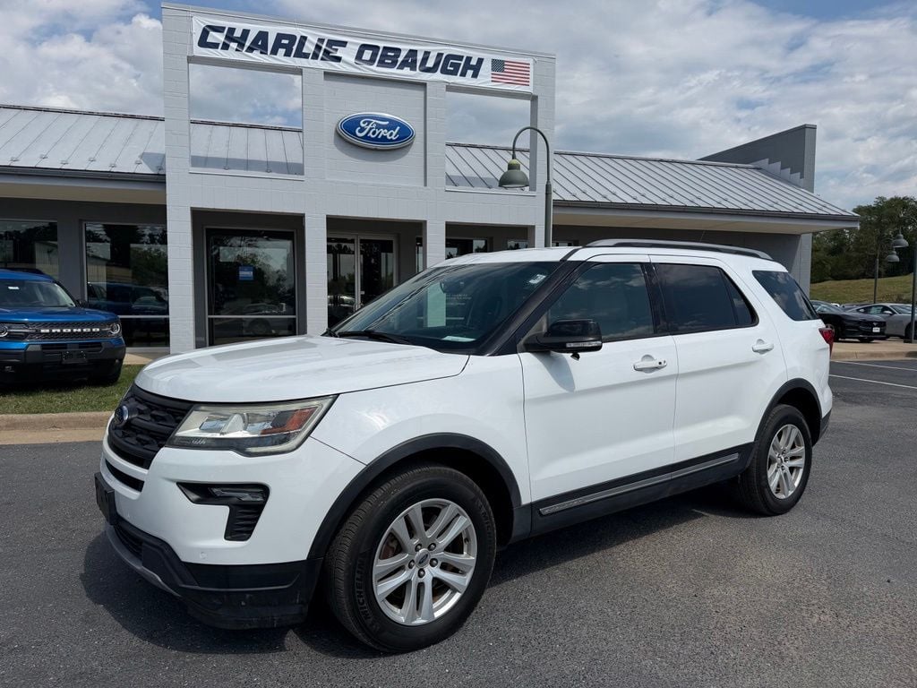 Pre-Owned 2018 Ford Explorer XLT - photo - 0