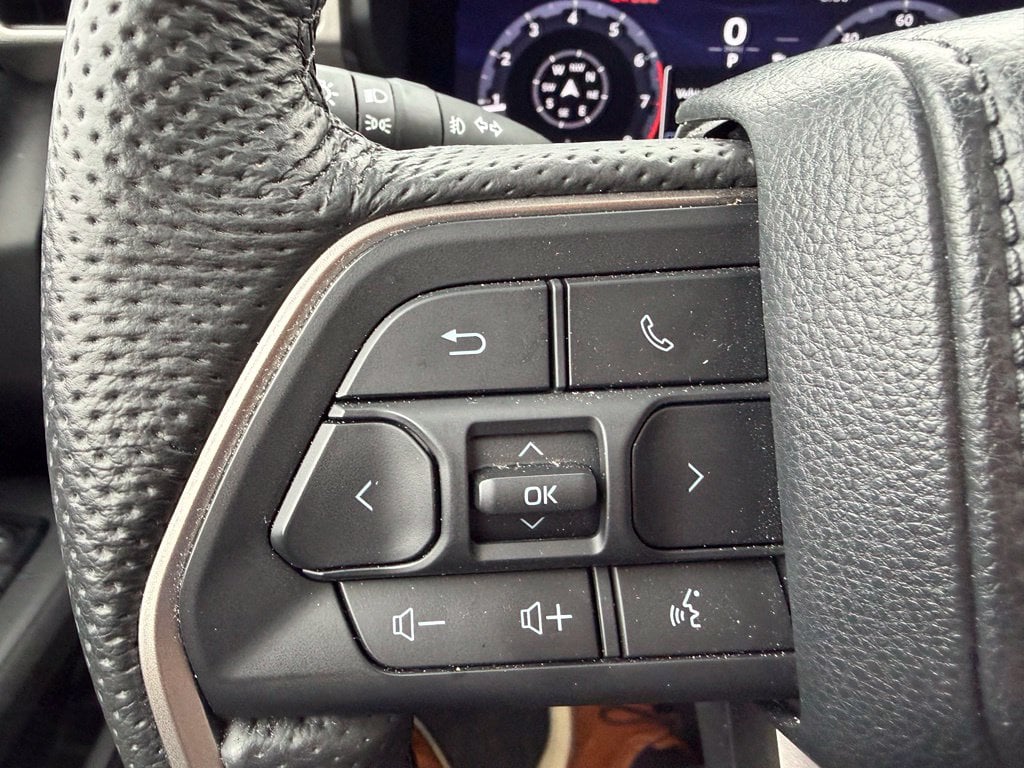 Pre-Owned 2024 Toyota Tacoma Limited - photo - 14