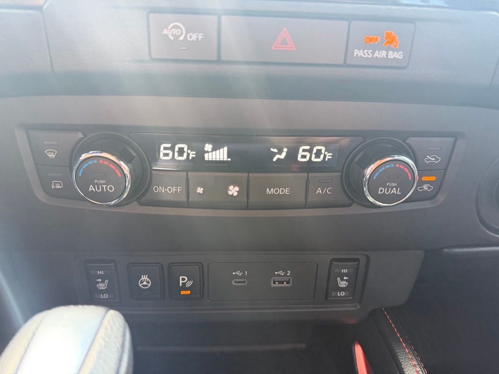 Pre-Owned 2024 Nissan Frontier PRO-4X - photo - 10