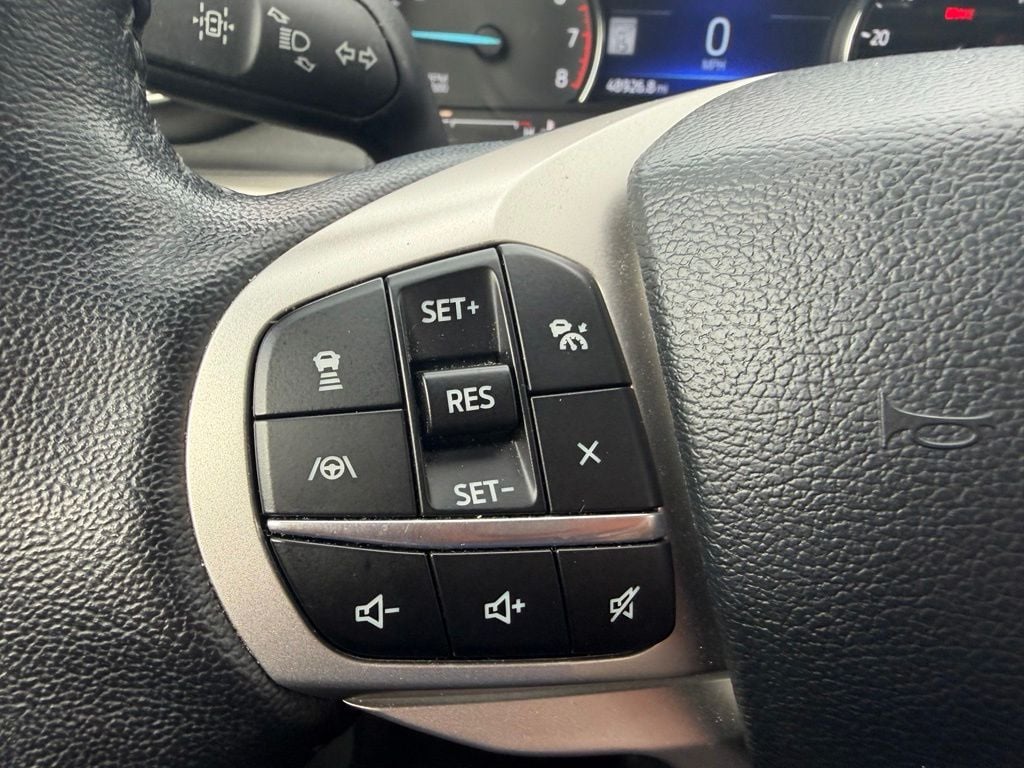 Pre-Owned 2022 Ford Explorer XLT - photo - 12