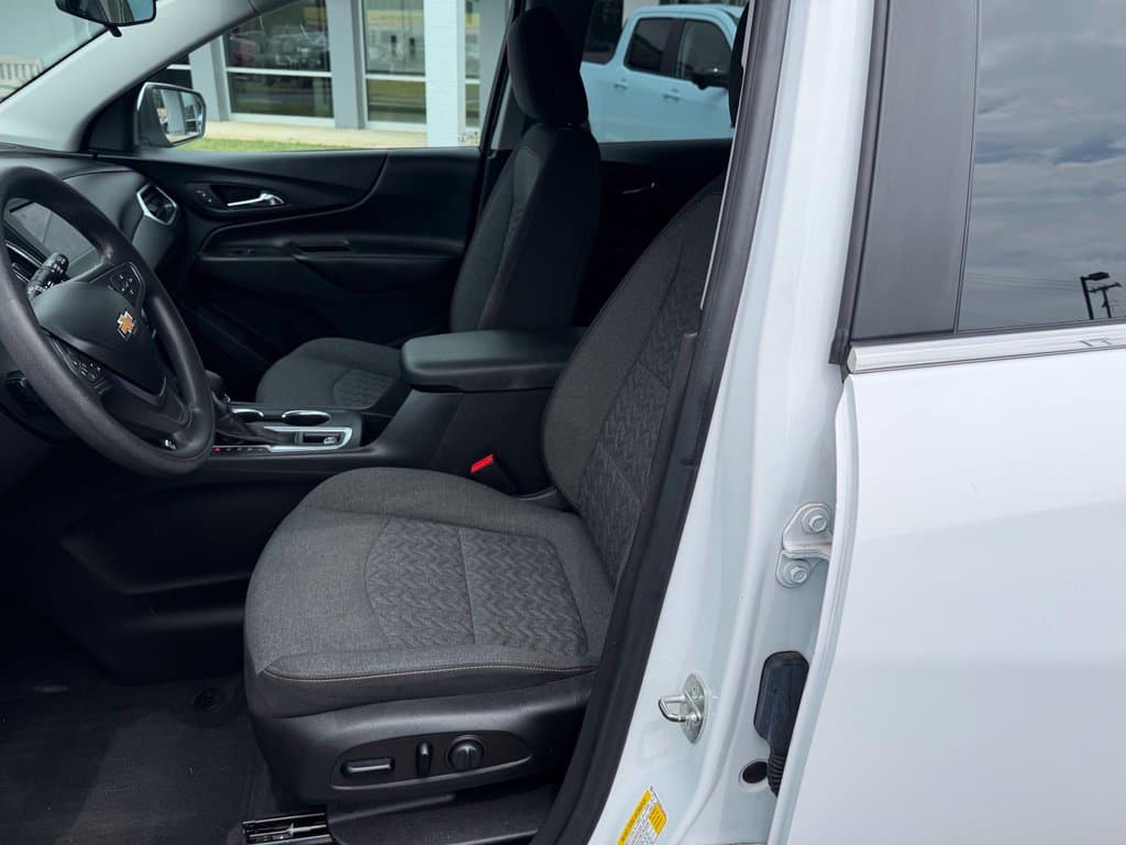 Pre-Owned 2022 Chevrolet Equinox LT - photo - 8