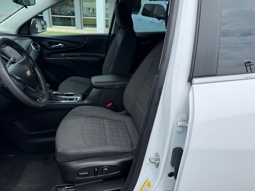 Pre-Owned 2022 Chevrolet Equinox LT - photo - 8