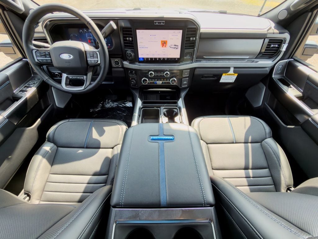 New 2026 Ford F-250SD Platinum - photo - 16