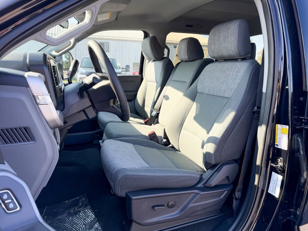 New 2026 Ford F-250SD XLT - photo - 14