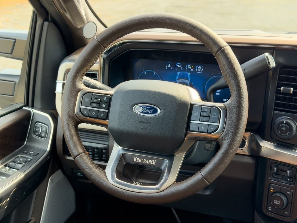 New 2026 Ford F-250SD King Ranch - photo - 10
