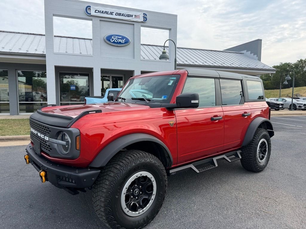 Pre-Owned 2023 Ford Bronco Badlands - photo - 0