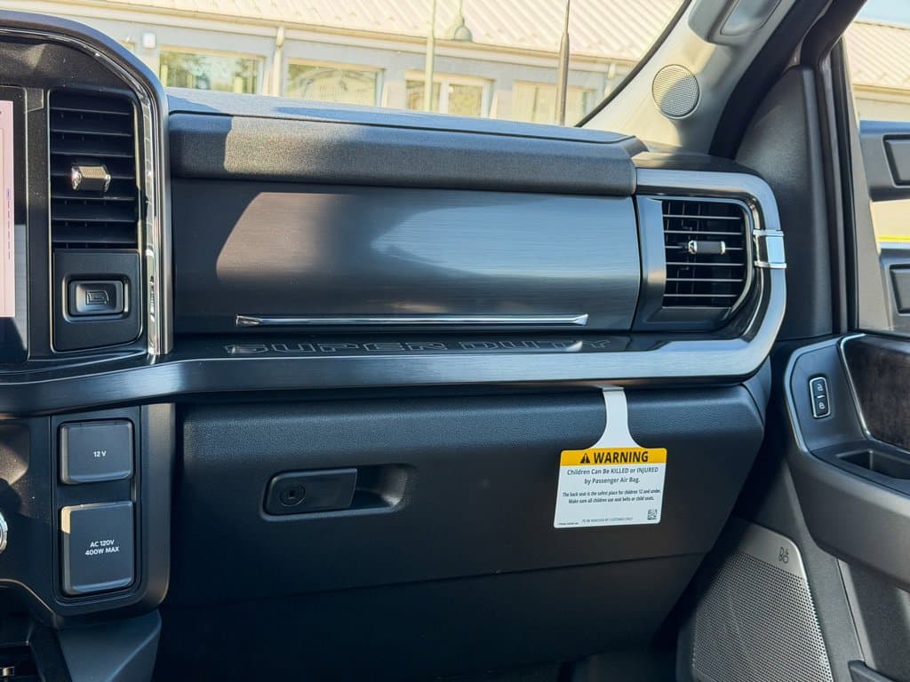 New 2027 Ford F-350SD Lariat - photo - 14