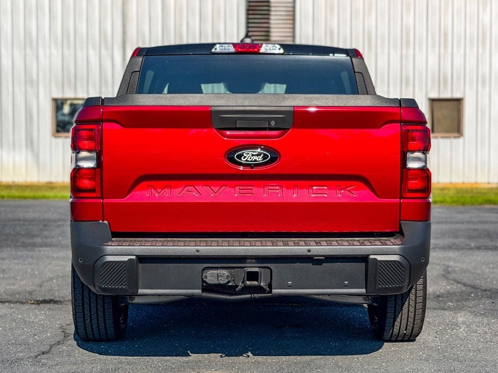 New 2025 Ford Maverick XLT - photo - 4