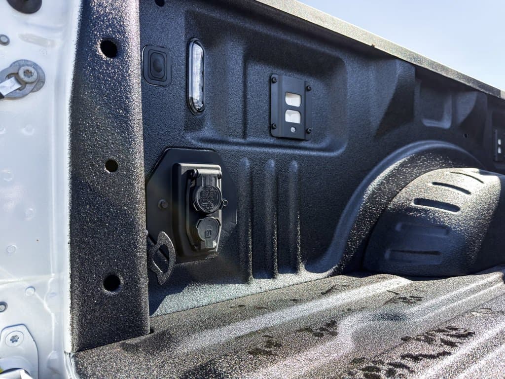 New 2027 Ford F-350SD - photo - 17