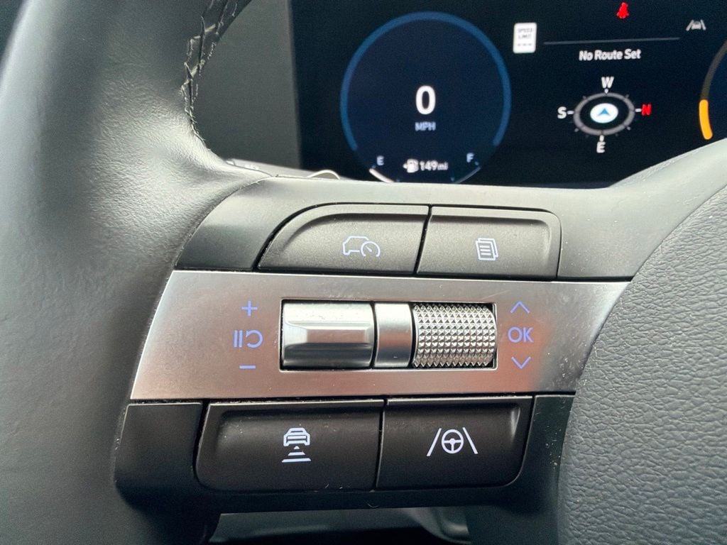 Pre-Owned 2024 Hyundai Kona SEL - photo - 13