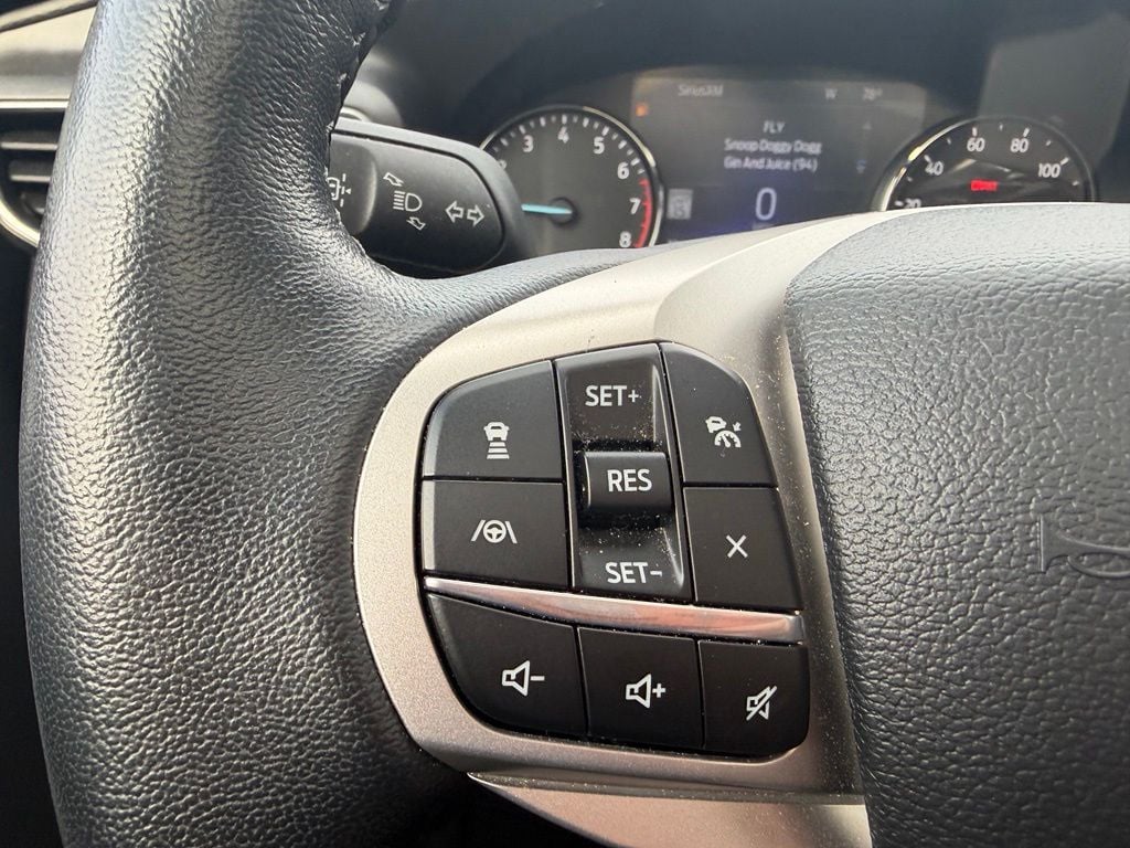Pre-Owned 2023 Ford Explorer XLT - photo - 12