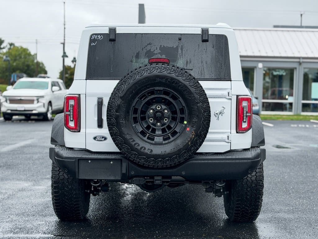 New 2026 Ford Bronco Badlands - photo - 4