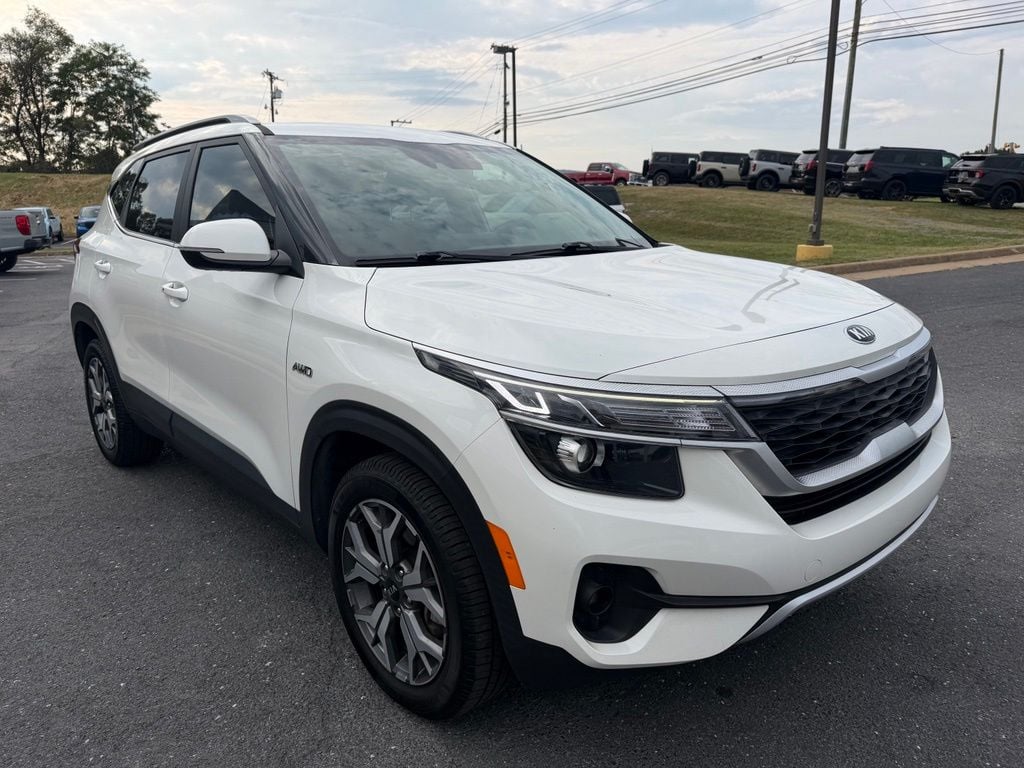 Pre-Owned 2021 Kia Seltos EX - photo - 6