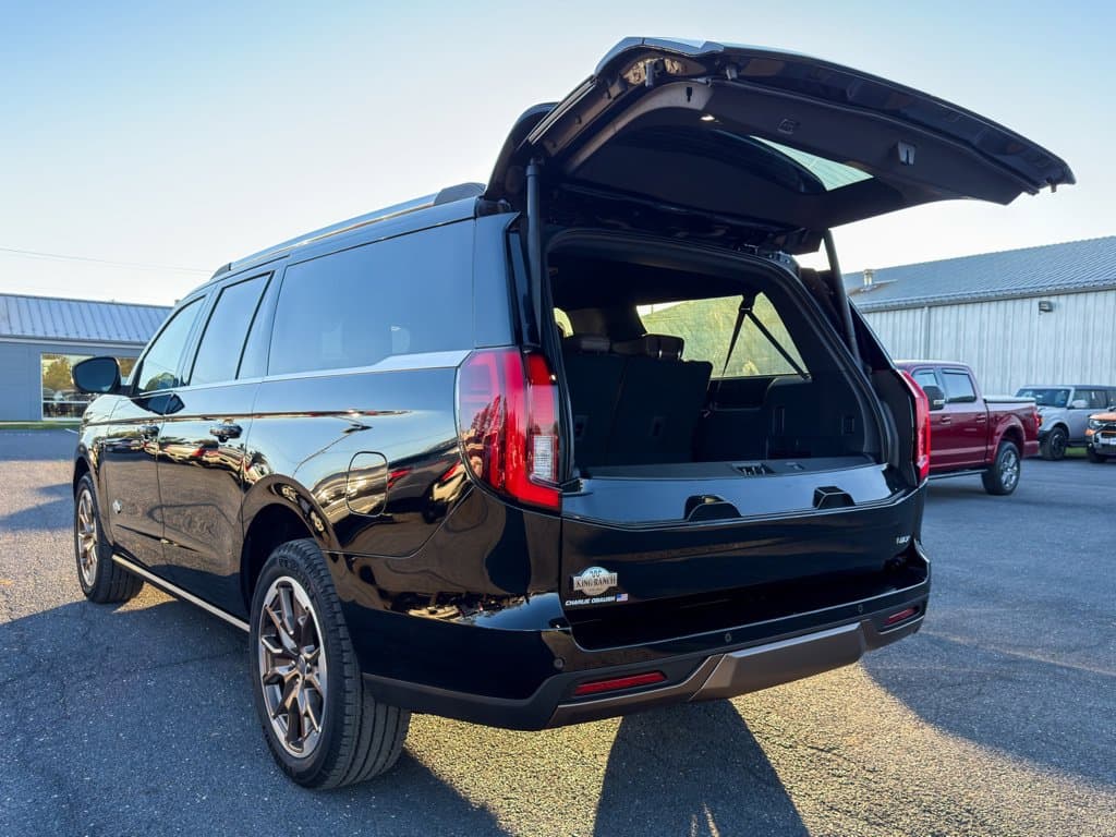 New 2027 Ford Expedition Max King Ranch - photo - 5