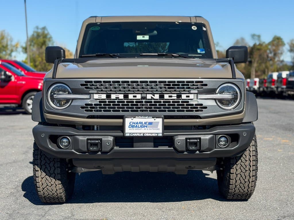 New 2026 Ford Bronco Badlands - photo - 1