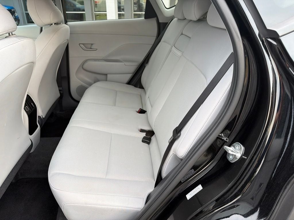 Pre-Owned 2024 Hyundai Kona SEL - photo - 15