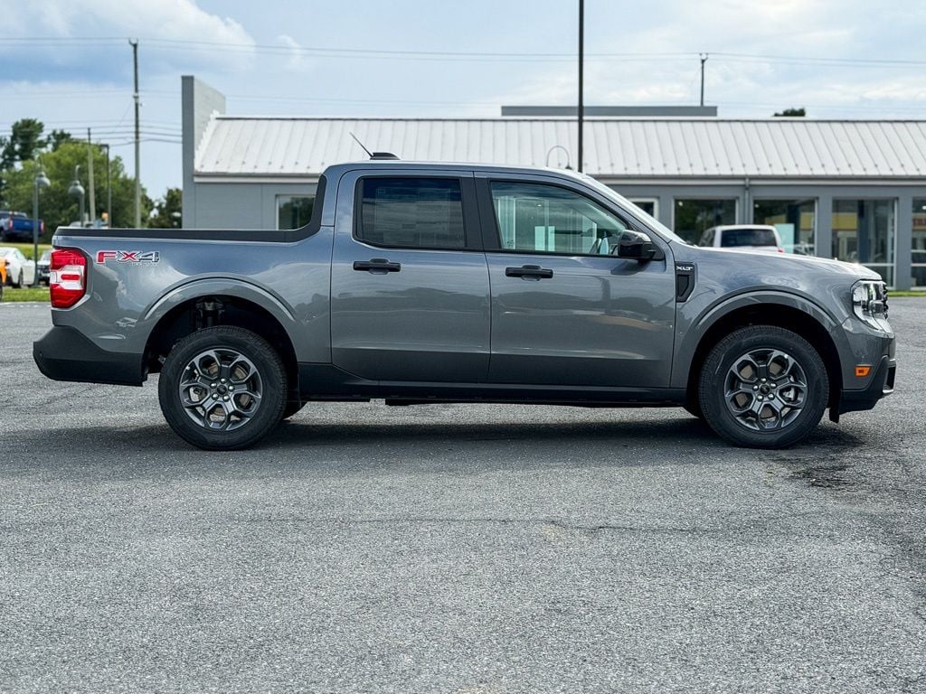 New 2026 Ford Maverick XLT - photo - 2