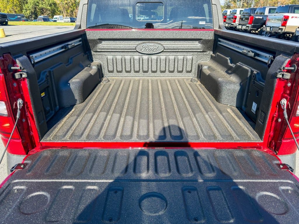 New 2026 Ford Maverick Lariat - photo - 5